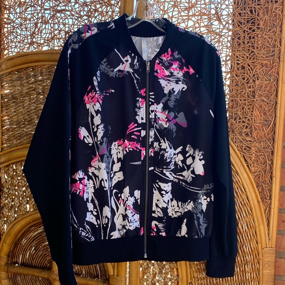 Fabletics Floral Black & Pink Zip-Up Jacket - Picture 5 of 8